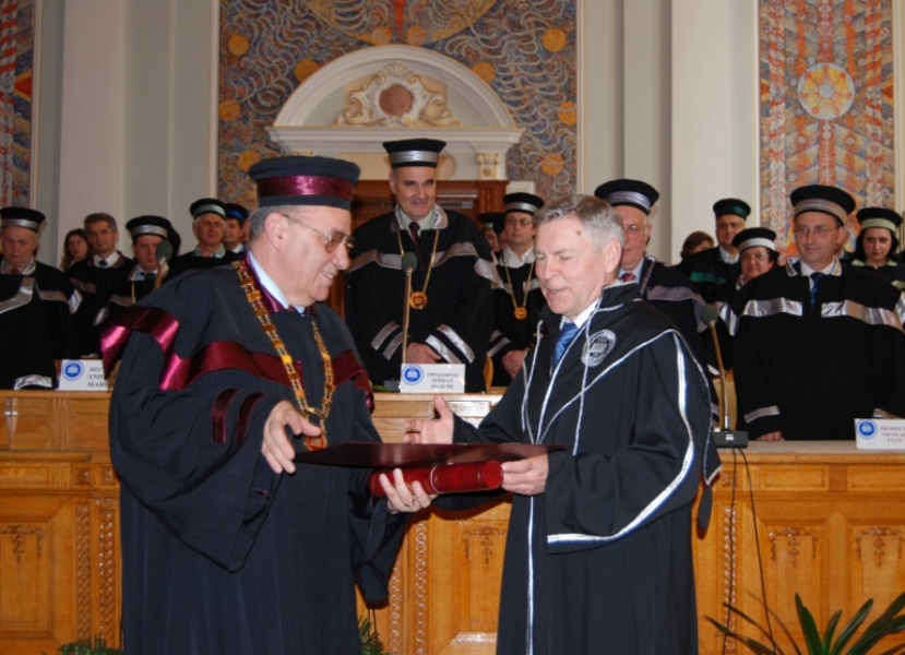 Universitatea “Babeș-Bolyai” a acordat titlul de Doctor Honoris Causa profesorului Vladimir Filipov, rector al prestigioasei Universități a Prieteniei dintre Popoare de la Moscova 