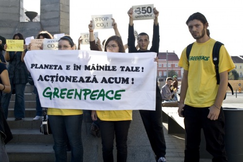 Greenpeace flash mob