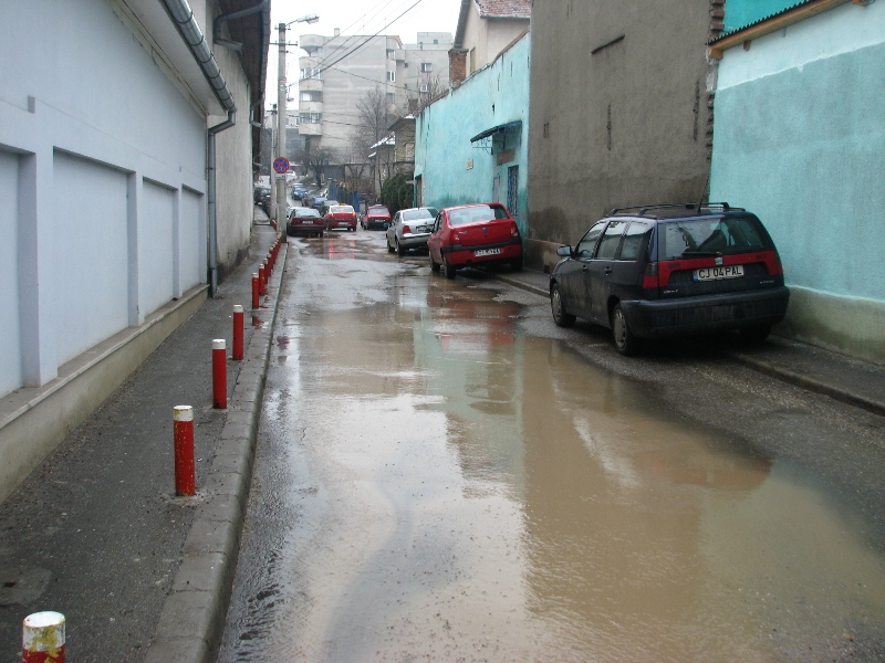 Strada Nicolae Titulescu a fost inundată